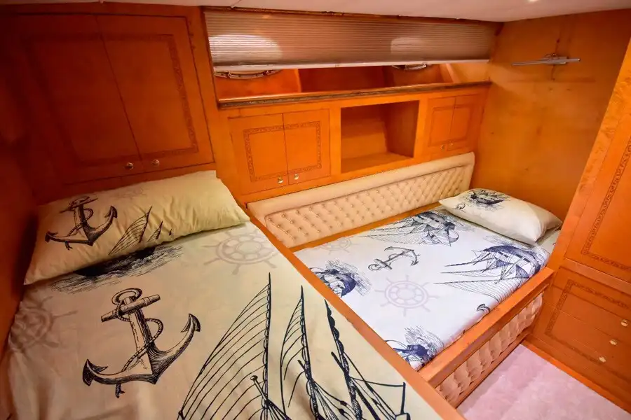 YACHT PASİFİC